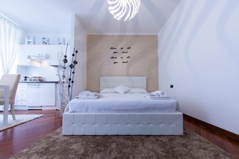 Hemeras Boutique Homes - Design Apartments In Milan Center Ngoại thất bức ảnh